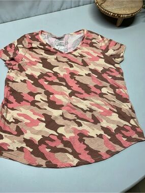 Sonoma Pink Tan Brown Camo Short Sleeve Tee